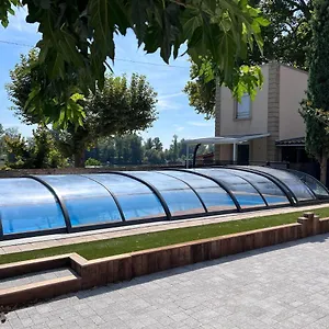 Appartement De La Tour, Saint-Pierre-de-Boeuf